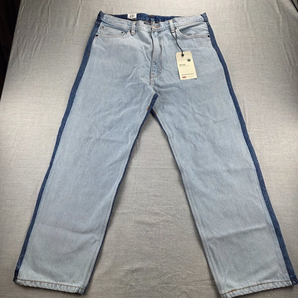 Levis Jeans Mens 38 X 32 Blue Denim Baggy Strong Two Toned Straight Leg NWT
